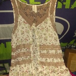 Floral lacey tank top